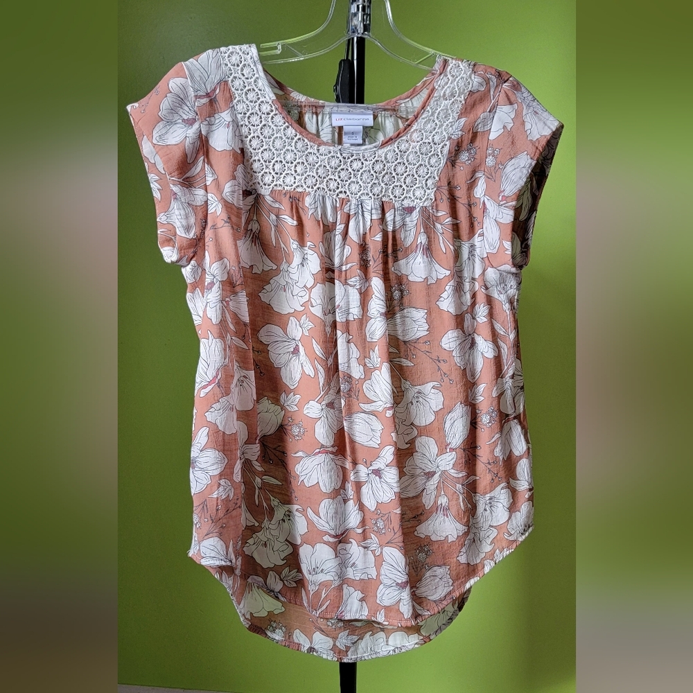 Liz Claiborne size S women's brown patterned top